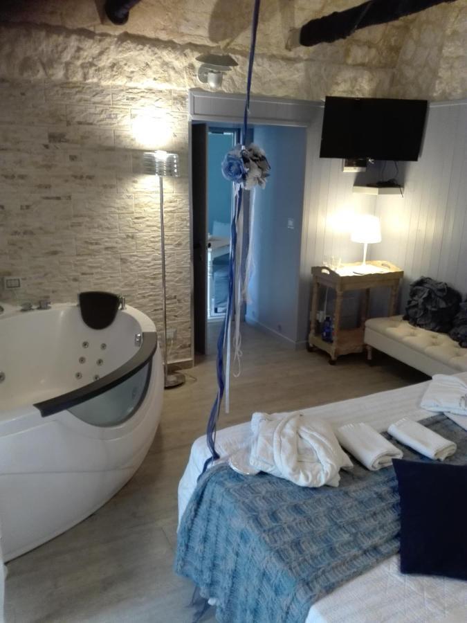 Only For Two Giumbabulla Otel Ragusa Dış mekan fotoğraf